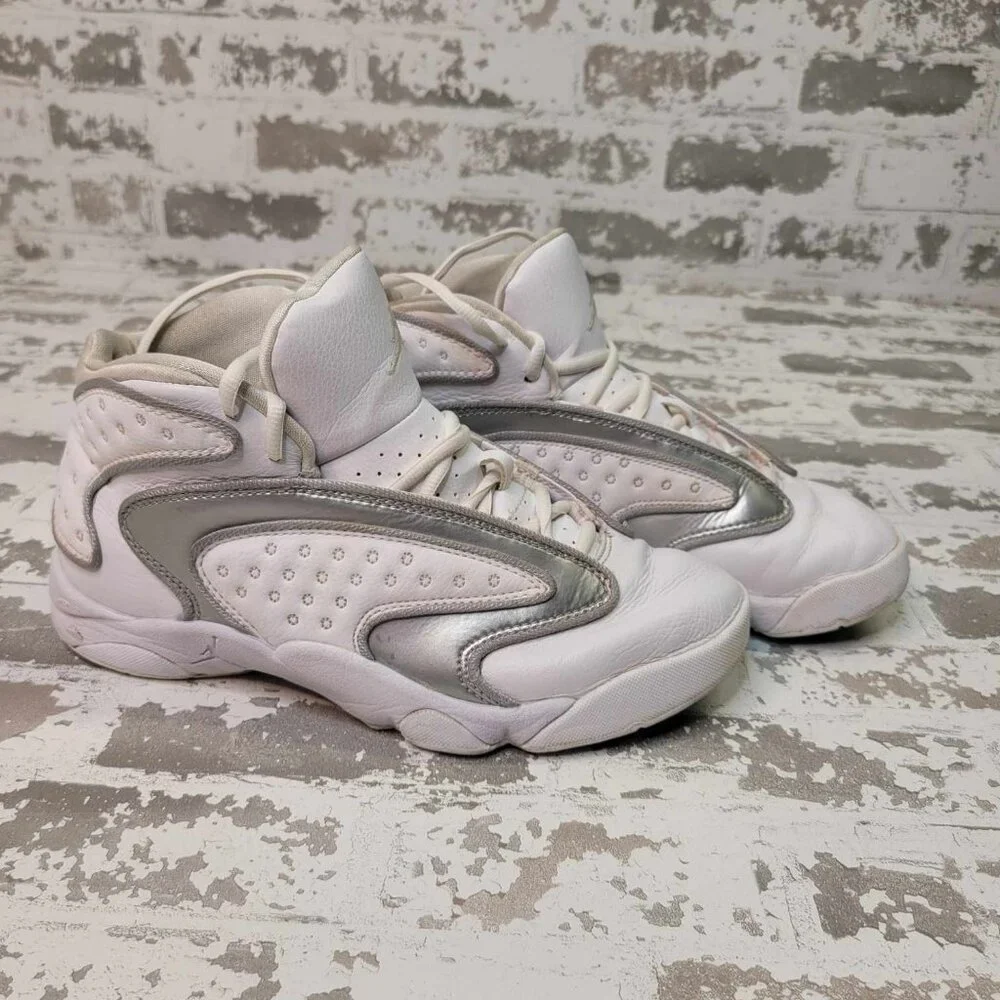 Nike Air Jordan OG‎ White Metallic Silver Women's Size 9.5